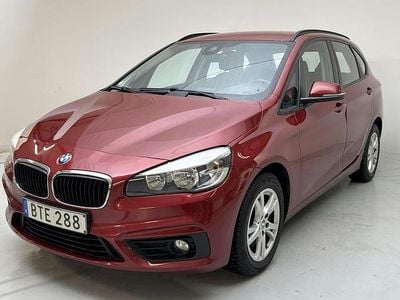 Röd Begagnad 2015 BMW 218 Active Tourer Advantage Minibuss | 125 000 kr (Marknadspris)