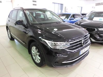 begagnad VW Tiguan Life 1.5 TSI 150hk DSG7 Drag/Värmare/Vinterhjul