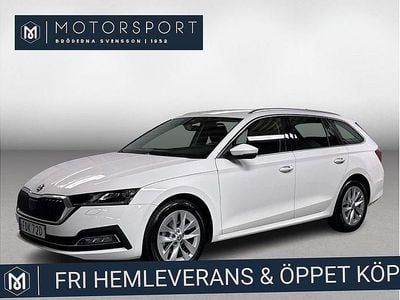 Vit Begagnad 2023 Skoda Octavia Style Kombi | 319 900 kr (Marknadspris)