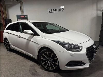Vit Begagnad 2016 Hyundai i40 SE Kombi | 99 900 kr (Marknadspris)