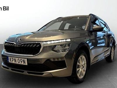 Grå Begagnad 2024 Skoda Kamiq Selection SUV | 259 900 kr (Marknadspris)