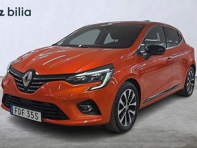 Begagnad Renault Clio V Techno 144 HK (105 kW) 2022 Orange Halvkombi