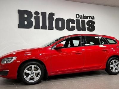 Begagnad Volvo V60 Kinetic 153 HK (112 kW) 2017 Röd Kombi