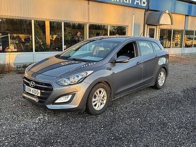 Grå Begagnad 2015 Hyundai i30 Comfort Kombi | 109 000 kr (Marknadspris)