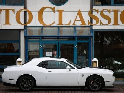 begagnad Dodge Challenger 6.4 V8 HEMI / SHAKER