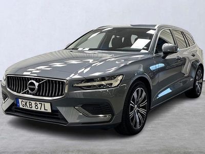 Grå Begagnad 2022 Volvo V60 Kombi | 354 900 kr