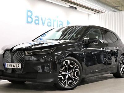 begagnad BMW iX xDrive40 Innovation Exclusive 22" Fälgar Dragkrok