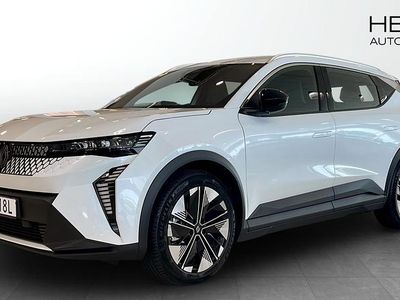 Vit Begagnad 2025 Renault Scenic E-Tech SUV | 419 900 kr