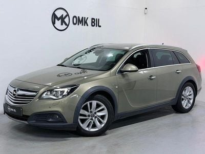 Begagnad Opel Insignia Country Tourer Business 163 HK (119 kW) 2014 Grön Kombi