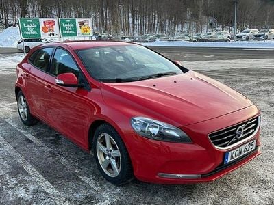 Begagnad Volvo V40 122 HK (89 kW) 2016