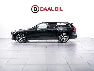 Svart Begagnad 2020 Volvo V60 Momentum Kombi | 229 700 kr (Bra pris)