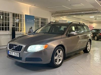 Grå Begagnad 2008 Volvo V70 Kinetic Kombi | 29 500 kr (Marknadspris)