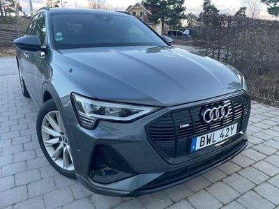 begagnad Audi e-tron 55 quattro S-Line Advanced 408hk/Panorama/V-Hjul