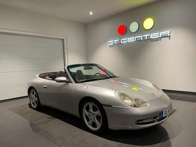 Begagnad Porsche 911 Carrera 301 HK (221 kW) 2001 Silvermetallic/ljusgrått läder Cab