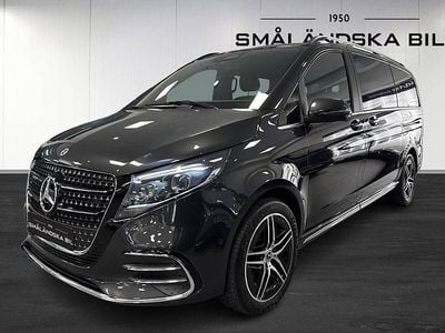 Grå Begagnad 2025 Mercedes V300 Avantgarde Minibuss | 899 000 kr (Dyr)