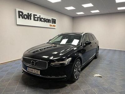 Svart Begagnad 2023 Volvo V90 Core Kombi | 419 500 kr (Marknadspris)