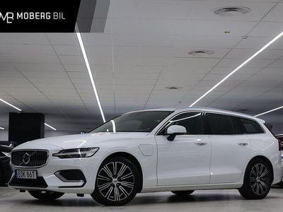 Vit Begagnad 2022 Volvo V60 Kombi | 299 900 kr