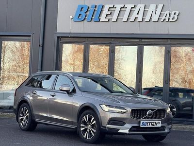 Begagnad Volvo V90 CC Momentum 197 HK (144 kW) 2021 Ljusbrun Kombi