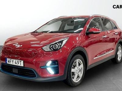 Röd Begagnad 2022 Kia e-Niro Advance SUV | 259 900 kr (Bra pris)