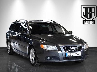 Begagnad Volvo V70 Momentum 164 HK (120 kW) 2010 Grå Kombi