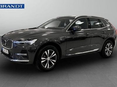 Begagnad Volvo XC60 Core 355 HK (261 kW) 2023 Grå SUV