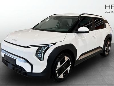 Vit (white) Ny 2025 Kia EV3 Plus SUV | 539 300 kr (Dyr)