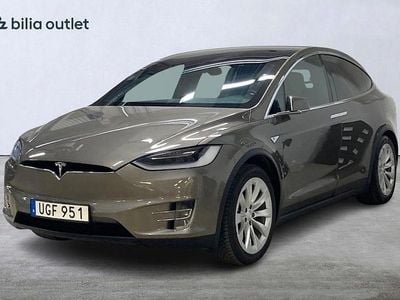 Grå Begagnad 2016 Tesla Model X SUV | 359 900 kr (Bra pris)