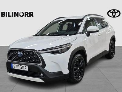 Begagnad Toyota Corolla Cross Style 200 HK (147 kW) 2022 Vit SUV