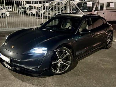 Begagnad 2021 Porsche Taycan Cross Turismo Kombi | 1 195 000 kr