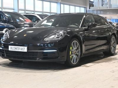 Porsche Panamera 4
