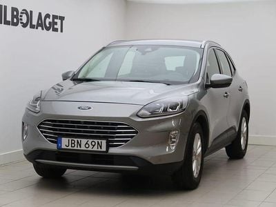 Grå Begagnad 2022 Ford Kuga Titanium SUV | 219 800 kr (Marknadspris)