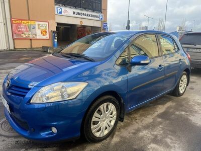 begagnad Toyota Auris 1,6 5D Multimode automat