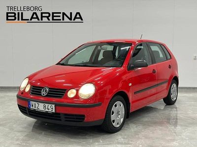 Begagnad VW Polo Basis 75 HK (55 kW) 2004 Röd Halvkombi