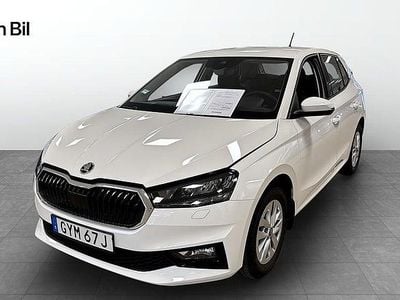 Candy white Begagnad 2025 Skoda Fabia Selection Halvkombi | 219 900 kr (Marknadspris)