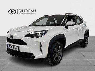 Begagnad Toyota Yaris 2024 Vit Halvkombi