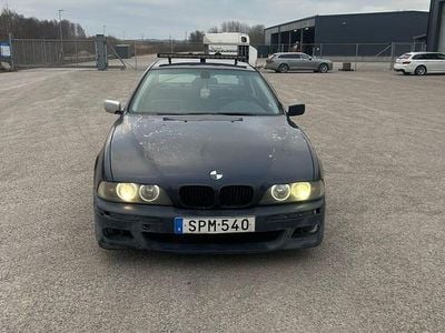 Begagnad 2001 BMW 525 Sedan | 26 000 kr (Bra pris)