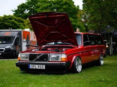 Begagnad 1990 Volvo 244 Sedan | 210 000 kr