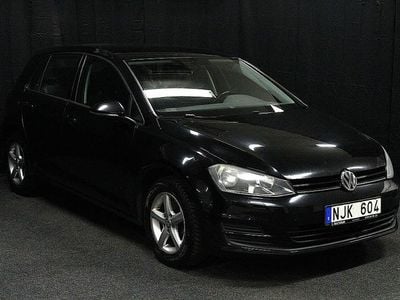 Svart Begagnad 2013 VW Golf VII Halvkombi | 64 900 kr (Marknadspris)