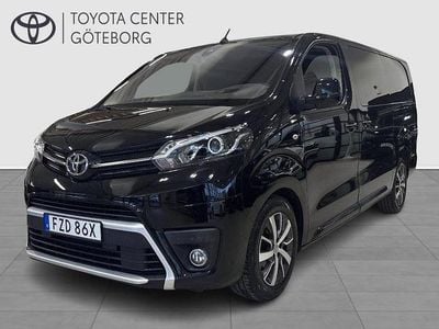 Svart Begagnad 2021 Toyota Proace Minibuss | 349 900 kr