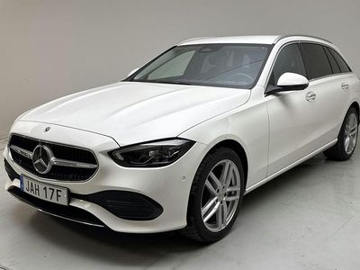 Begagnad Mercedes C300 Avantgarde 333 HK (244 kW) 2023 Vit Kombi