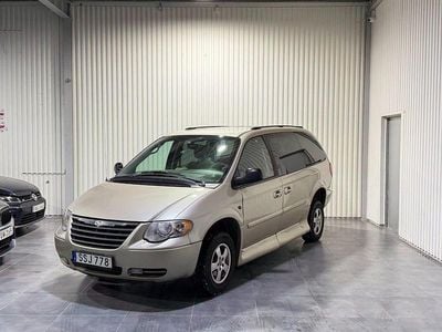 Gul Begagnad 2006 Chrysler Town & Country Minibuss | 49 900 kr (Marknadspris)