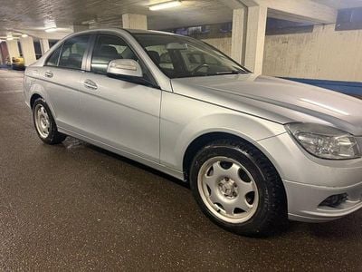 Silver Begagnad 2007 Mercedes C200 Classic Sedan | 59 000 kr (Bra pris)