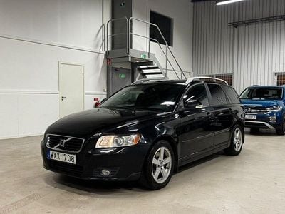 Svart Begagnad 2012 Volvo V50 Momentum Kombi | 79 900 kr (Marknadspris)