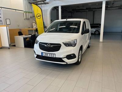 begagnad Opel Combo 1.5 Premium L2 Automat EAT 130hk Euro 6