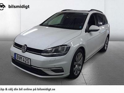 Vit Begagnad 2020 VW Golf VIII GT Kombi | 179 800 kr (Marknadspris)