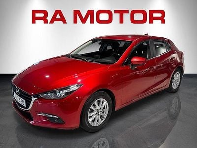 Röd Begagnad 2017 Mazda 3 Core Halvkombi | 119 900 kr (Bra pris)