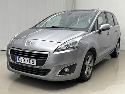 Grå Begagnad 2016 Peugeot 5008 | 74 000 kr