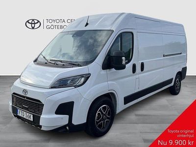 Vit Begagnad 2024 Toyota Proace Minibuss | 559 900 kr