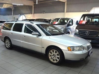 Grå Begagnad 2005 Volvo V70 Dynamic Kombi | 49 000 kr (Lite dyr)