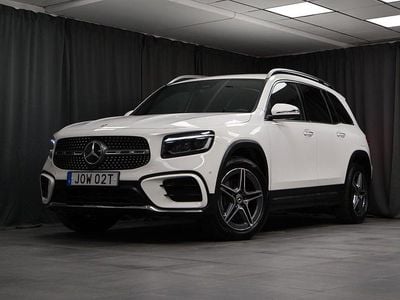 Mercedes GLB220